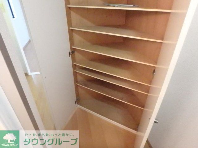 収納　靴入