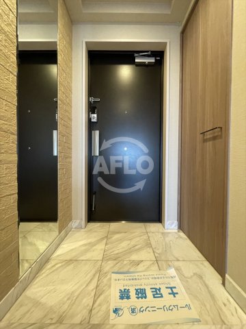 玄関　プレサンスレジェンド堺筋本町タワー　玄関