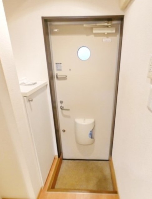 玄関　別部屋同仕様タイプ