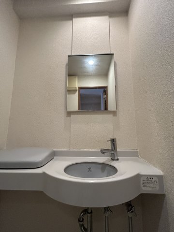洗面設備　ロジェ今福鶴見　洗面台