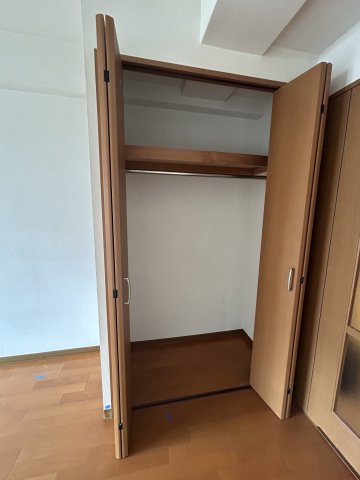 収納　ロジェ今福鶴見　クローゼット