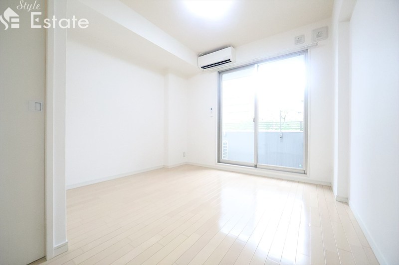 居室・リビング　内装