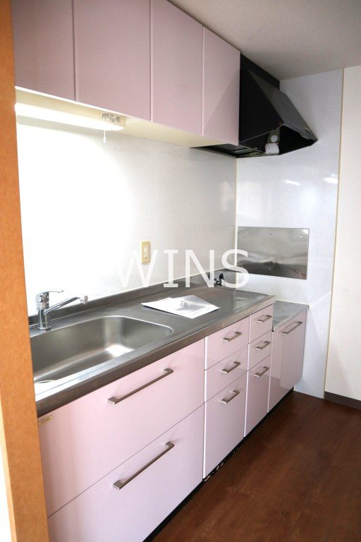 キッチン　別部屋参考写真です