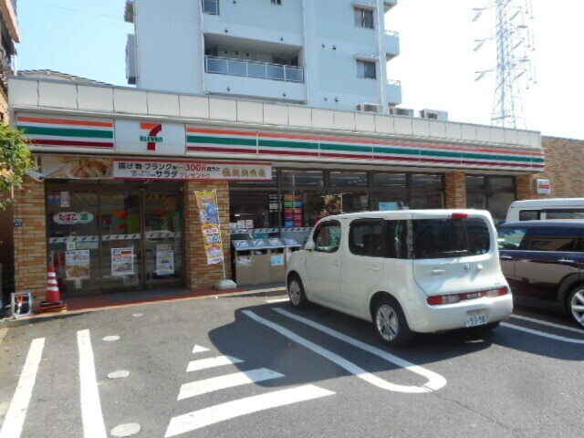 コンビニ　セブンイレブン葛飾東新小岩1丁目店（コンビニ）まで195m