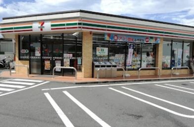 コンビニ　セブンイレブン横浜西谷町店（コンビニ）まで465m