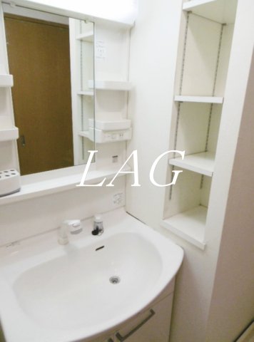 洗面設備　洗面台です。