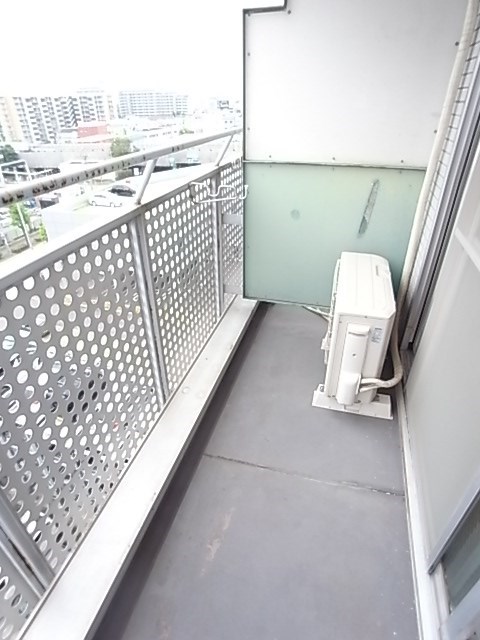 バルコニー　お洗濯にも便利なバルコニー付き