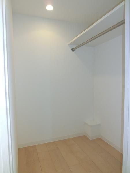 収納　ウォークインクローゼット