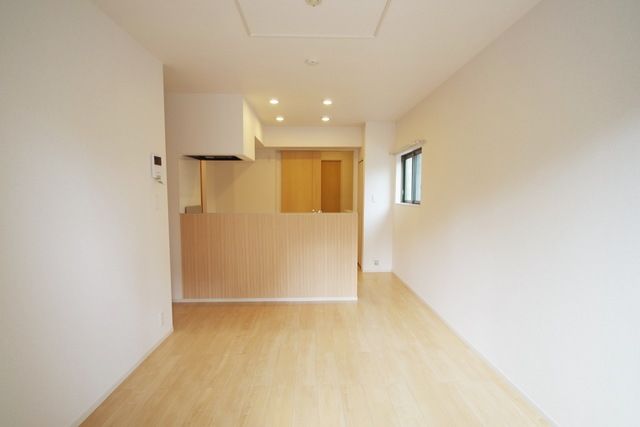 居室・リビング　★キッチンが良く見えるお部屋です★