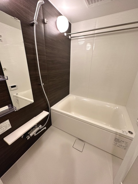 バス・シャワールーム　※写真は同タイプ住戸です。