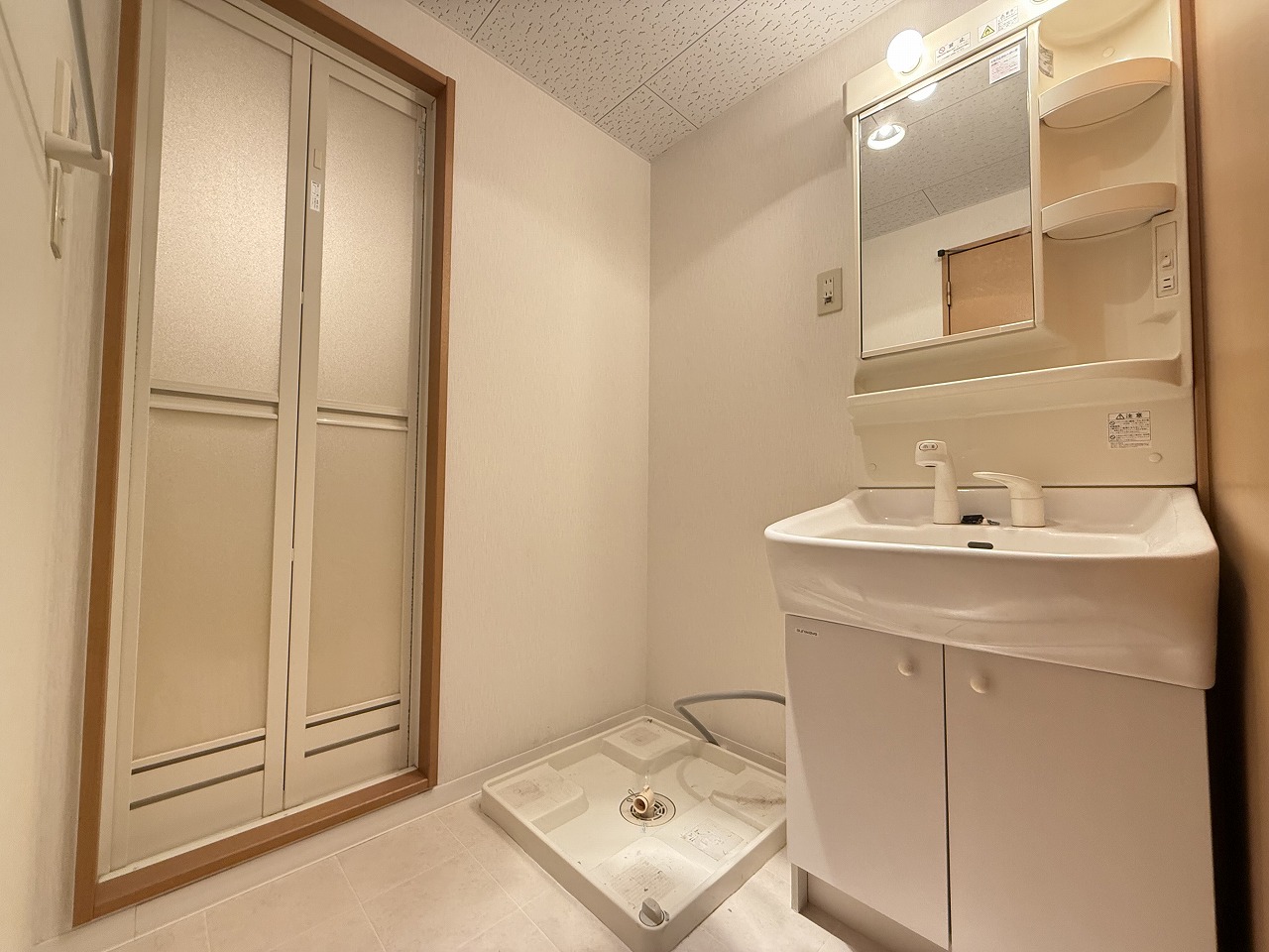 洗面設備　※写真は別部屋です。