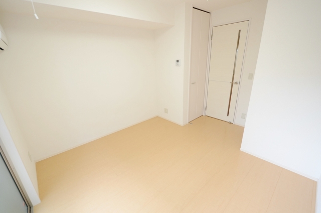 居室・リビング　角部屋で日当たり良好♪