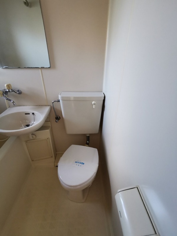 トイレ　別部屋参考