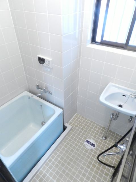 バス・シャワールーム　バスルーム