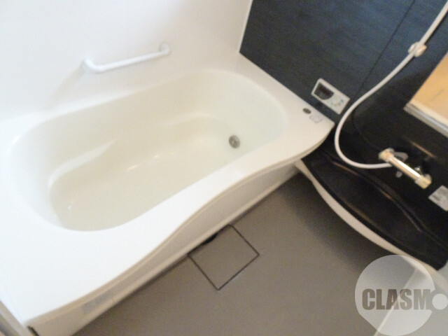 バス・シャワールーム　浴室乾燥機＆追焚機能付き広々バスルーム♪