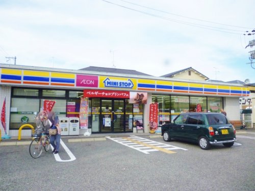 コンビニ　ミニストップ 甲子園口5丁目店（コンビニ）まで333m