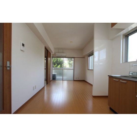 居室・リビング　※現況優先