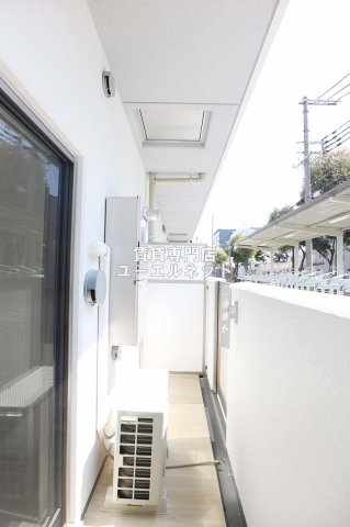 バルコニー　バルコニー付きで採光＆風通し良好！