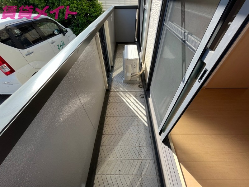 バルコニー　反転タイプ参考写真