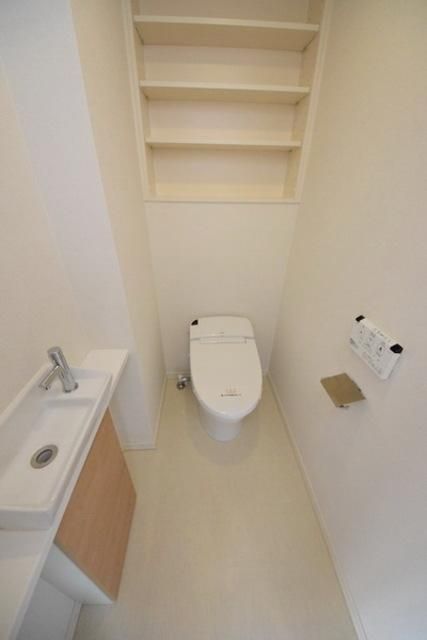 トイレ　※別部屋参考画像です。