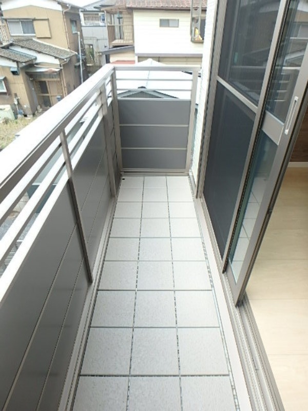 バルコニー　図面と現状に相違がある場合には現状を優先