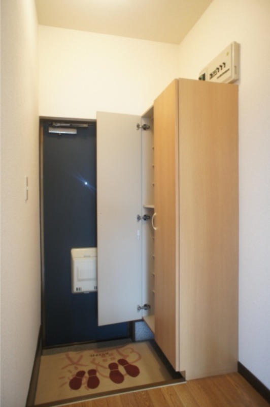 玄関　図面と現状に相違がある場合には現状を優先