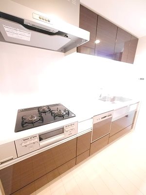 キッチン　快適な調理スペースでお料理もはかどります！