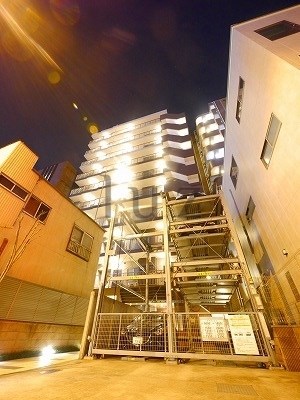 駐車場　敷地内駐車場完備！空き要確認！