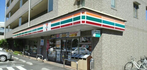 コンビニ　セブンイレブン（コンビニ）まで190m