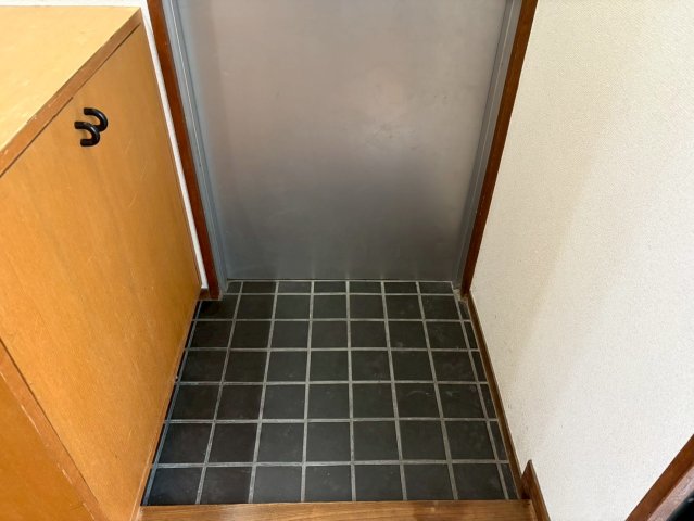 玄関　谷口ビル