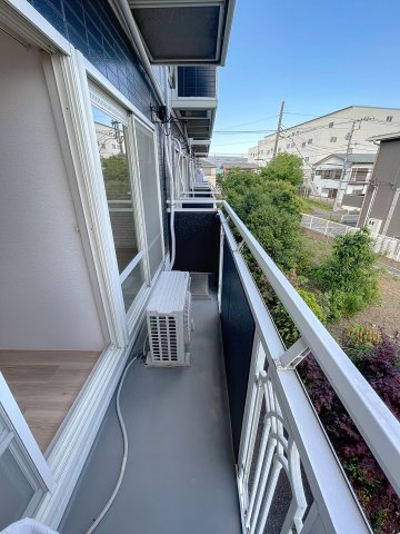 バルコニー　同物件、他のお部屋の写真です。