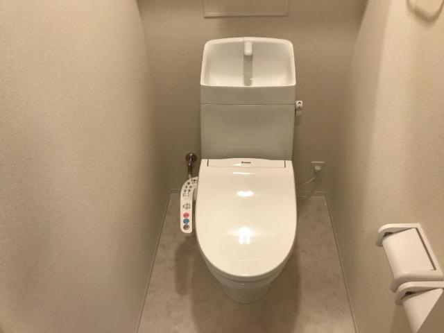 トイレ　シャワー付トイレ