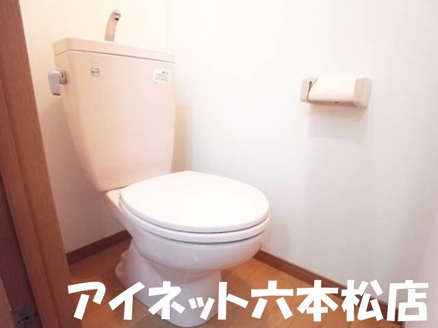トイレ　清潔感のある空間です