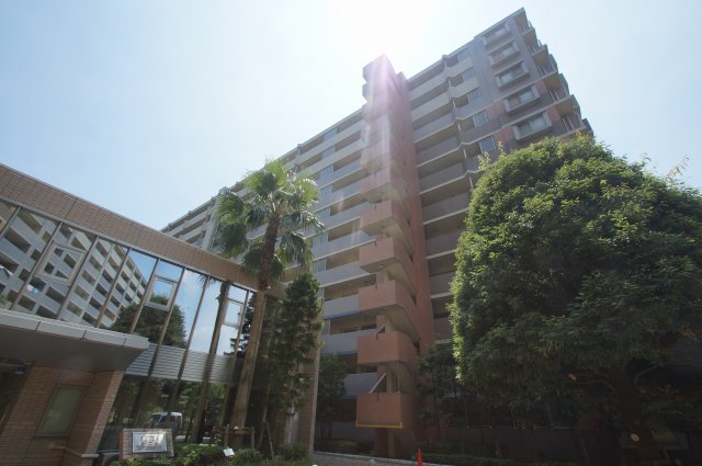 建物外観　落ち着いた雰囲気の外観です