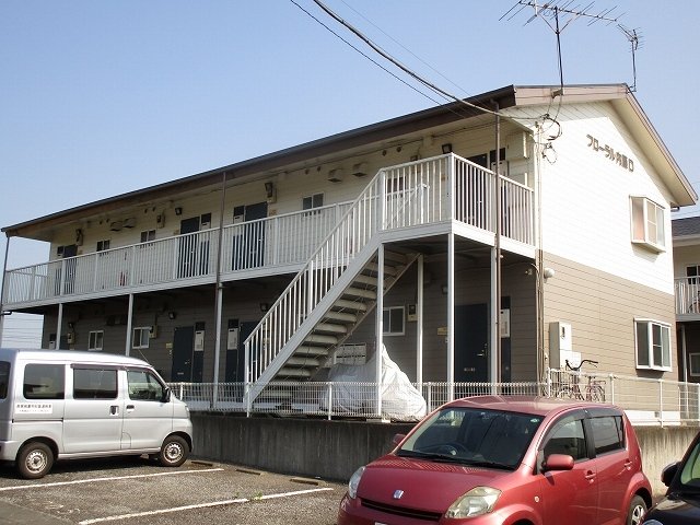 建物外観　外観は落ち着いています
