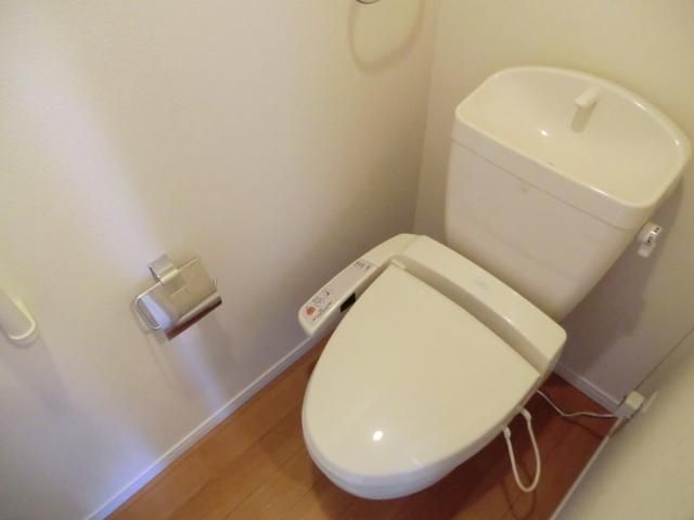 トイレ　ウォシュレット完備