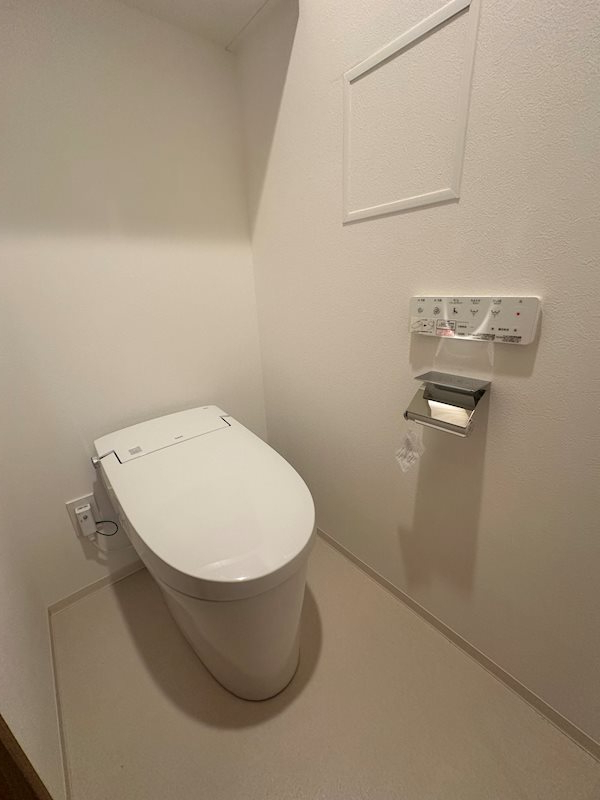 トイレ　トイレ