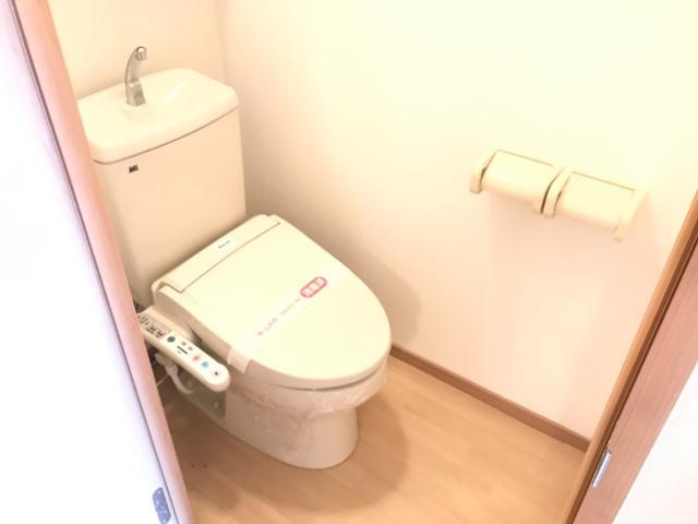 トイレ　シャワー付トイレ