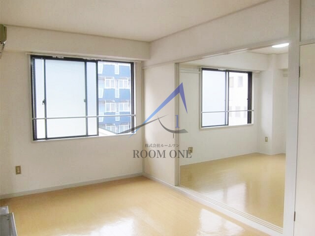 居室・リビング　洋室のお部屋です。