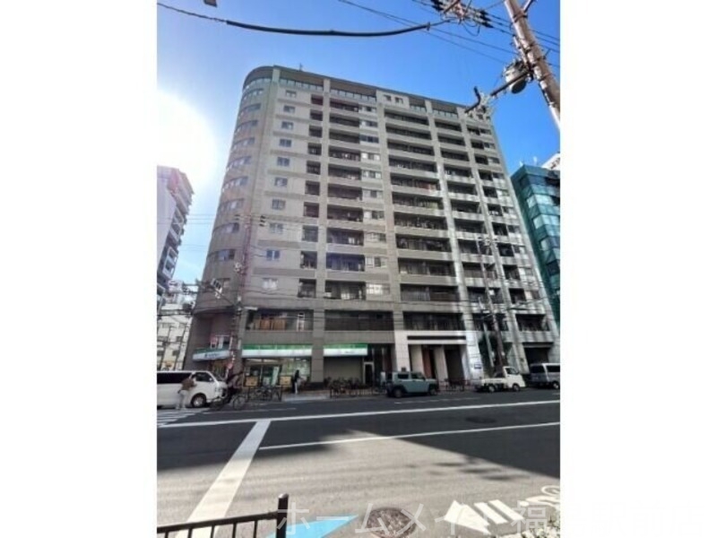 コンビニ　ファミリーマート 新町三丁目店（コンビニ）まで175m