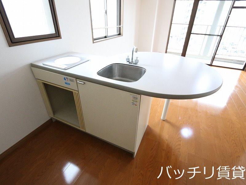 キッチン　写真は別号室イメージの為、現状を優先致します