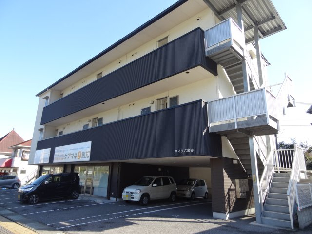 建物外観　2018年12月撮影