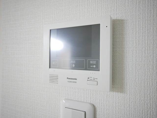セキュリティ　防犯面に配慮したＴＶモニターホン付きです！