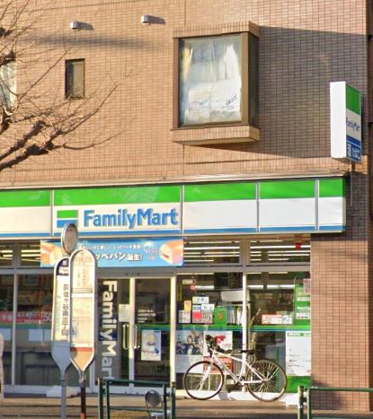 コンビニ　ファミリーマート 杉並成田東五丁目店（コンビニ）まで216m