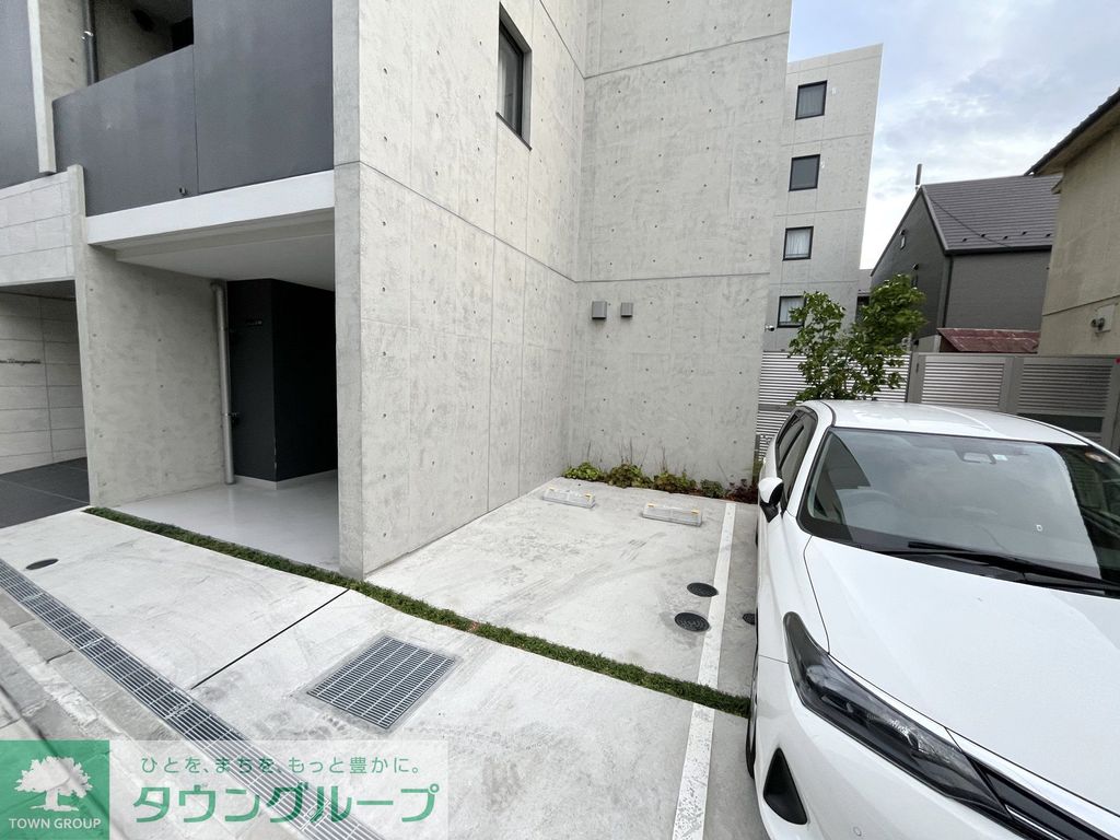 駐車場　駐車場