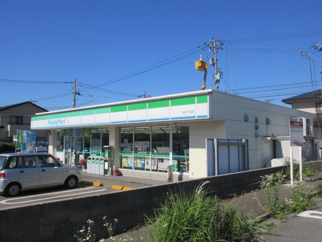 コンビニ　ファミリーマート窪四丁目店（コンビニ）まで273m