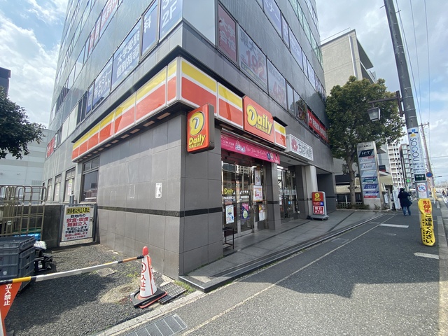 コンビニ　デイリーヤマザキ西船橋駅南口店（コンビニ）まで326m