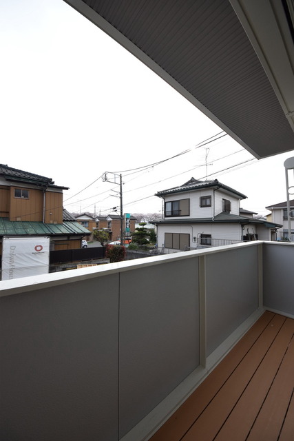 バルコニー　★窓から見える風景は…★