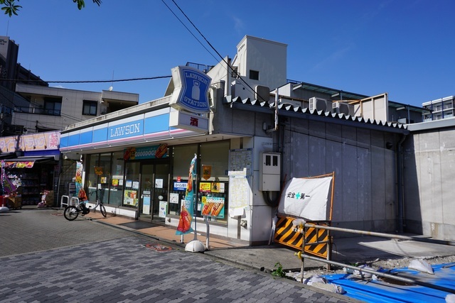コンビニ　ローソン　天下茶屋駅前店（コンビニ）まで243m