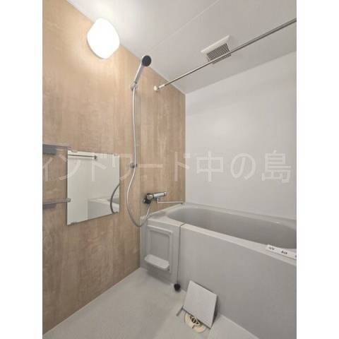 バス・シャワールーム　詳細は、ウィンドワード中の島店までご相談下さい。